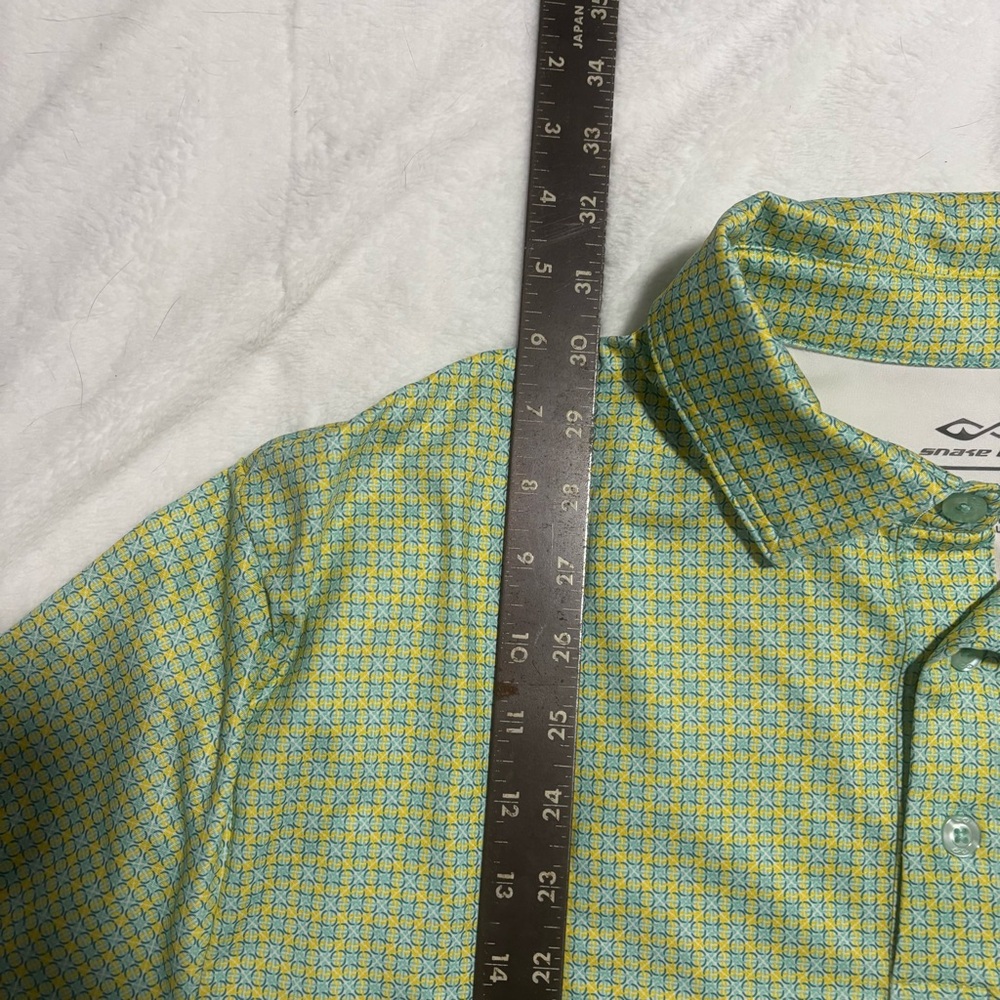 Snake Eyes Green Polo Shirt with Classic Design and Relaxed Fit Size Medium - Picture 3 of 4